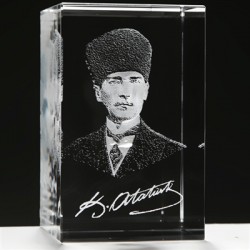 Sivil Kalpaklı Atatürk - 